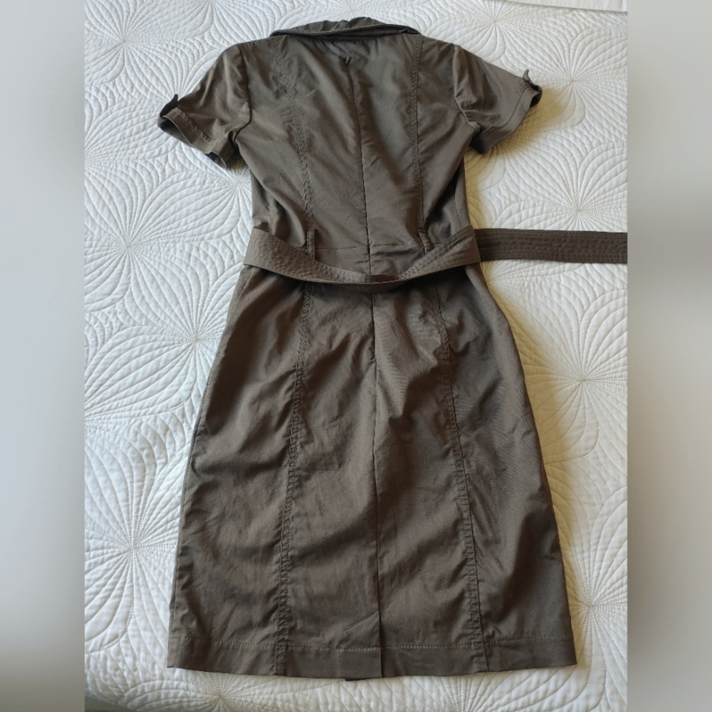 Dress - Picture 2 of 4